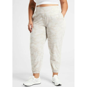 Athleta Size 16 Tall Abalone Grey Camo Brooklyn Jogger Pants, NWT